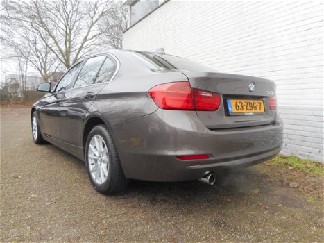 BMW 3-serie - 320i High Executive automaat - 1