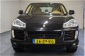 Porsche Cayenne - 4.8 S - 1 - Thumbnail