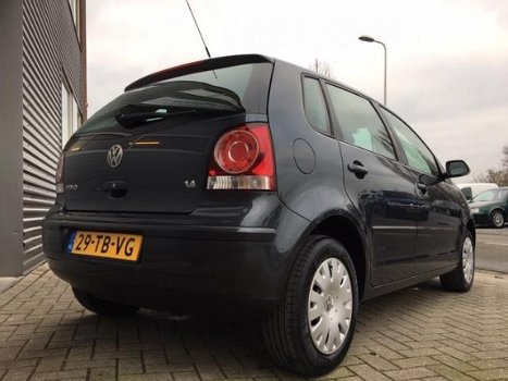 Volkswagen Polo - 1.4 Airco Automaat 5-Deurs Nieuwe APK - 1