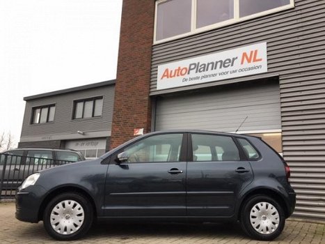 Volkswagen Polo - 1.4 Airco Automaat 5-Deurs Nieuwe APK - 1