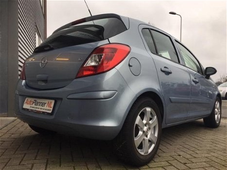 Opel Corsa - 1.2 Edition Airco 5-Deurs Panoramadak NWE APK - 1