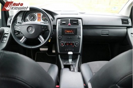 Mercedes-Benz B-klasse - 200 136PK Special Edition Automaat - 1
