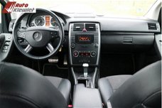 Mercedes-Benz B-klasse - 200 136PK Special Edition Automaat