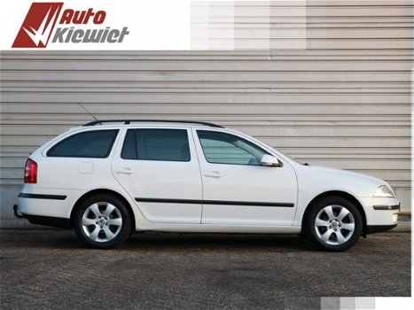 Skoda Octavia Combi - 1.6 FSI Tour - 1