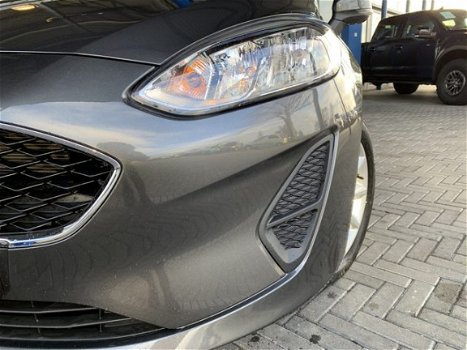 Ford Fiesta - 1.1 Trend Parkeersensoren | Lichtmetalen velgen | Cruisecontrol | All season banden | - 1