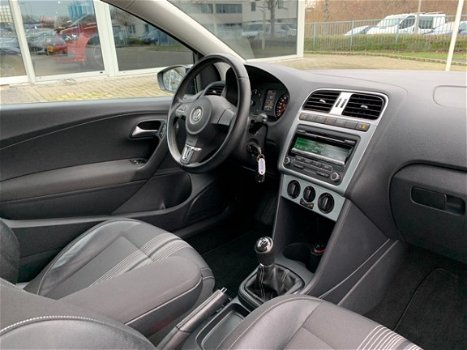 Volkswagen Polo - 1.2 Easyline Stoelv. mf stuur PDC Leder Cruise control - 1