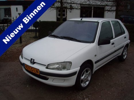 Peugeot 106 - 1.1 XT *5-DEURS*STUURBEKRACHTIGING - 1