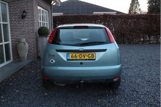 Ford Focus - 1.6 I TREND /5Deurs /AUTOMAAT /1e Eignr /Parkeersensoren - 1