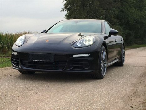 Porsche Panamera - Prachtige in topstaat €47.500 3.0 V6 - 1