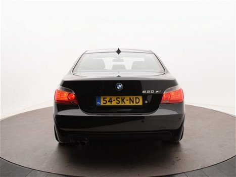 BMW 5-serie - 530xi M-Sport Edition X-drive | Head-up | M-pakket | OrigNL | Lage kmstand - 1