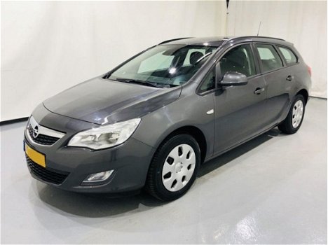 Opel Astra - 1.4 Edition 74kw Clima Tourer - 1