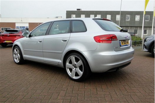 Audi A3 Sportback - 1.2 TFSI 105pk S tronic Attraction Advance Automaat - 1