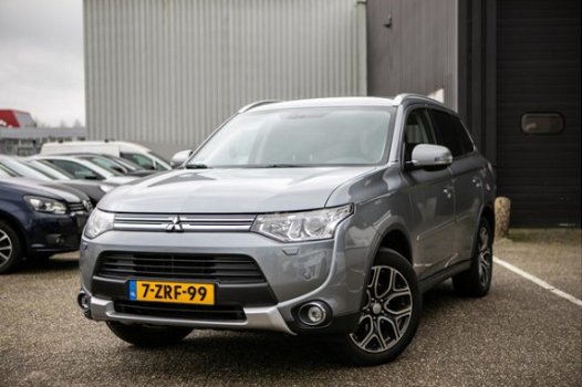 Mitsubishi Outlander - 2.0 PHEV Executive Edition X-Line ExBTW, Standkachel, Navi, Trekhaak - 1