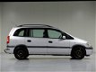 Opel Zafira - 2.0 DTi Elegance 7 PERS. *Airco*Trekhaak*Cruisecontr - 1 - Thumbnail