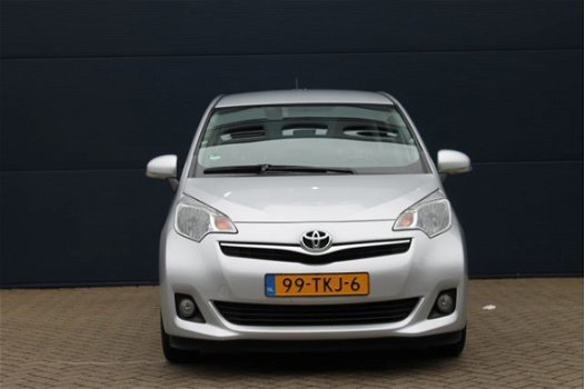 Toyota Verso S - 1.3 VVT-i 99pk Aspiration - 1