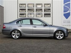 BMW 3-serie - 330i Sedan E46 Exclusive Edition 6-bak