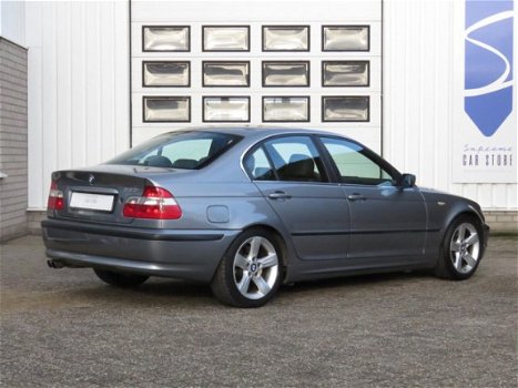 BMW 3-serie - 330i Sedan E46 Exclusive Edition 6-bak - 1