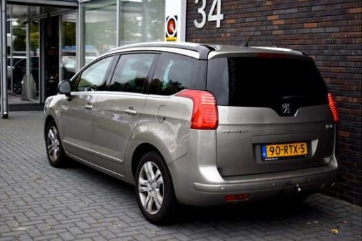 Peugeot 5008 - 2.0 HDiF 150PK 7-PERSOONS PANODAK LMV NAVIGATIE CRUISE PDC CD - 1