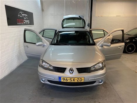 Renault Laguna - 1.6-16V Business LPG G3//NAVI MULTIMEDIA SYSTEEM//RIJD SCHAKELD GOED - 1