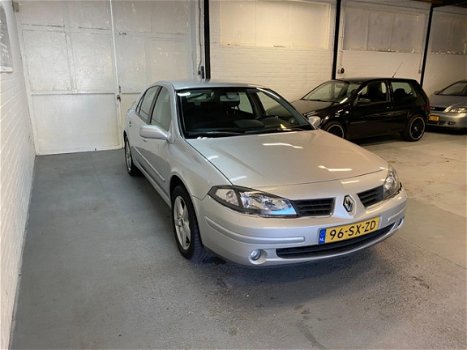 Renault Laguna - 1.6-16V Business LPG G3//NAVI MULTIMEDIA SYSTEEM//RIJD SCHAKELD GOED - 1