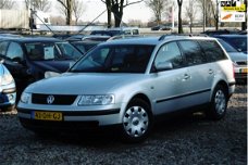 Volkswagen Passat Variant - 1.8-5V Highline AUT. 1STE EIGENAAR