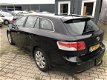 Toyota Avensis Wagon - 2.2 D-4D Dynamic - 1 - Thumbnail