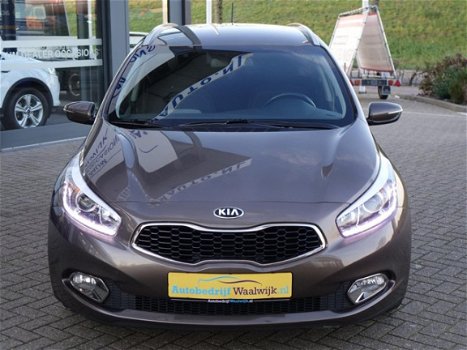 Kia cee'd Sportswagon - 1.6 GDI Plus Pack Navi Airco Cruise Pdc Elec.pakket Radio/cd - 1