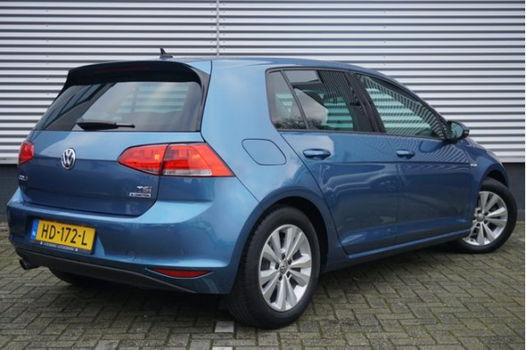 Volkswagen Golf - 1.0TSI/116PK Comfortline Executive · Cruise control · DAB · Navigatie - 1