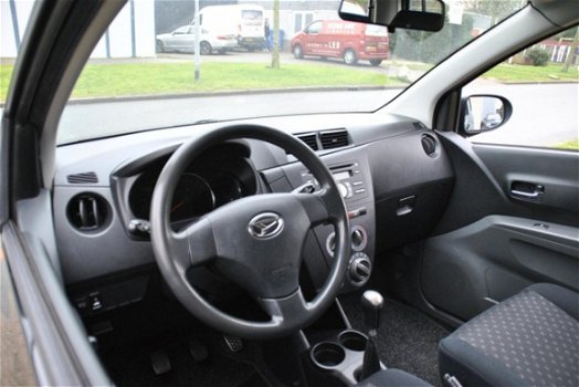 Daihatsu Cuore - 1.0 Premium 5 deurs stuurbekrachtiging Nieuwe APK - 1