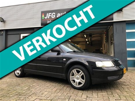 Volkswagen Passat - 2.8 V6 Comfortline 4Motion Airco APK NAP - 1