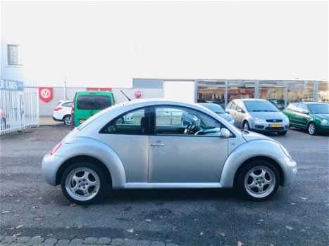 Volkswagen New Beetle - 1.6 Bj 2002 KM 151900 NAP Nieuw APK Met Airco - 1