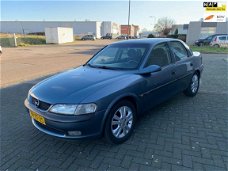 Opel Vectra - 1.6i-16V GL // Trekhaak // APK tot September