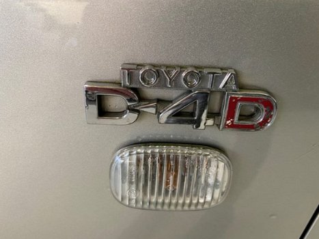 Toyota Avensis Wagon - 2.0 D-4D LINEA SOL *CLIMA/PDC/NAVI - 1