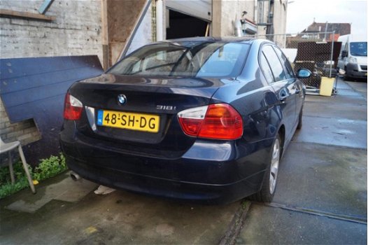 BMW 3-serie - 318i Dynamic Executive - 1