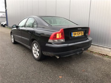 Volvo S60 - 2.4 5 cil. 2.4 Goedkope inruiler, zo mee - 1