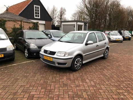 Volkswagen Polo - 1.4-16V Trendline - 1