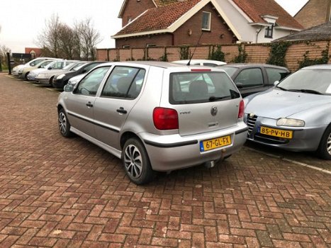 Volkswagen Polo - 1.4-16V Trendline - 1