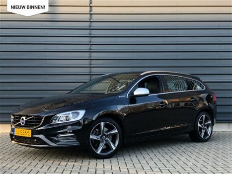 Volvo V60 - 2.4 D6 Twin Engine R-Design Ex. BTW | Harman - Kardon | Camera | Navigatie | Schuifdak - 1