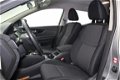 Nissan Qashqai - 1.2 Acenta | Trekhaak | Cruise & Climate Control | Radio-CD/MP3 Speler | Park. Sens - 1 - Thumbnail