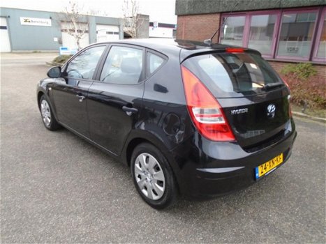 Hyundai i30 - 1.4i Active Cool Airco Boekjes Nap - 1