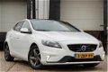 Volvo V40 - 2.0 D4 R-Design Business R-Design | Pano | Leer | Xenon | Vol! - 1 - Thumbnail