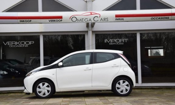 Toyota Aygo - 1.0 VVT-i x-play Nette auto/Nap/eerst eigenaar/camera/airco - 1