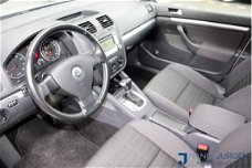Volkswagen Golf - 1.6 Comfortline Business 5 drs. Automaat Airco Parkeersensoren Cruisecontrol Trekh