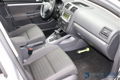 Volkswagen Golf - 1.6 Comfortline Business 5 drs. Automaat Airco Parkeersensoren Cruisecontrol Trekh - 1 - Thumbnail