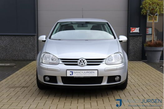 Volkswagen Golf - 1.6 Comfortline Business 5 drs. Automaat Airco Parkeersensoren Cruisecontrol Trekh - 1