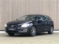 Volvo V60 - 2.4 D6 Twin Engine R-Design 2015