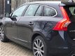 Volvo V60 - 2.4 D6 Twin Engine R-Design 2015 - 1 - Thumbnail