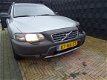 Volvo XC70 - 2.4 D5 AWD COMFORTLINE AUTOMAAT/ APK 10-2020 - 1 - Thumbnail