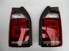 Set Originele. VW LED ACHTERLICHTEN donker VW T6 met achterklep.