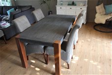 Nieuwe tafel hout en staal van het merk Lodsch!
